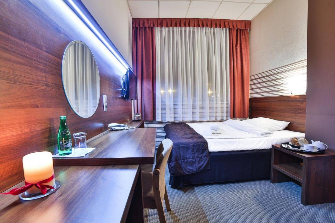 Hotel Aspel Краков Экстерьер фото