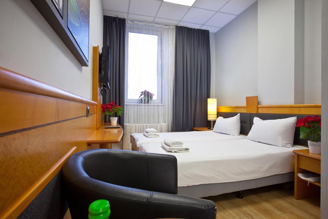 Hotel Aspel Краков Экстерьер фото
